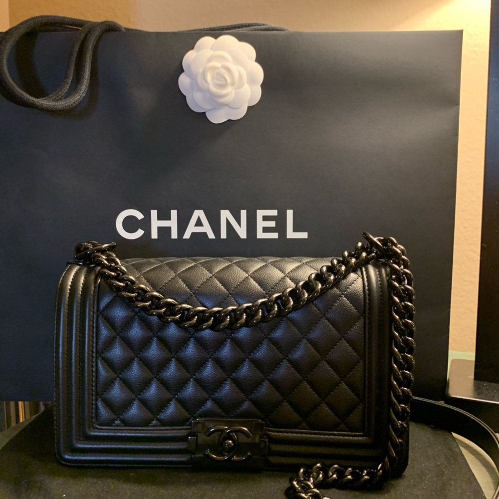 SO BLACK CHANEL BOY BAG MEDIUM
